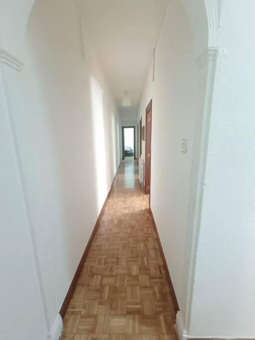Amplio Alojamiento Guerrilleros Centro Salamanca Dış mekan fotoğraf